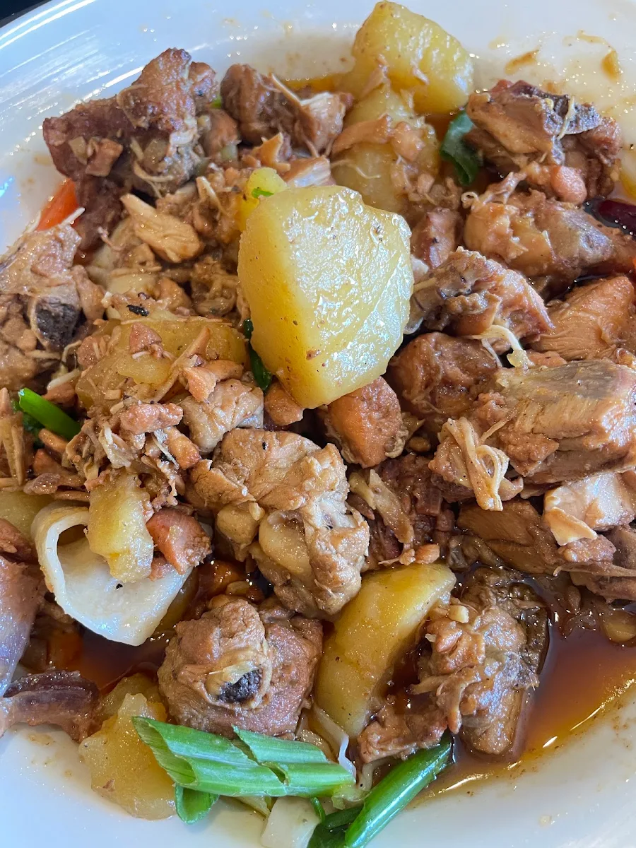 medium plate chicken 中盘鸡, Urumchi Uyghur Cuisine